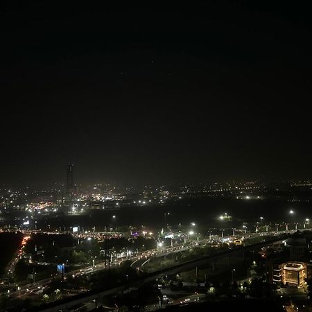ניו דלהי Countryside Luxury Suites - Supernova Noida מראה חיצוני תמונה