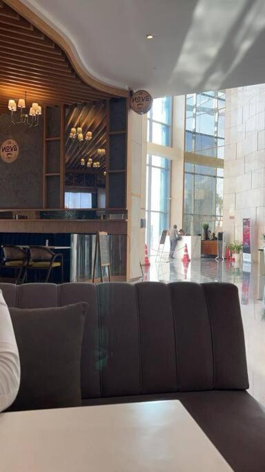 ניו דלהי Countryside Luxury Suites - Supernova Noida מראה חיצוני תמונה